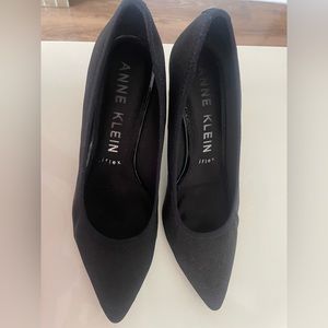 Anne Klein Iflex pumps